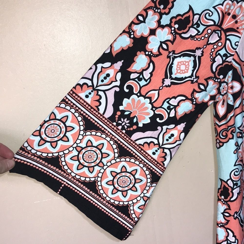 Paisley Grace on or off shoulder BoHo tunic size small - Picture 2 of 6